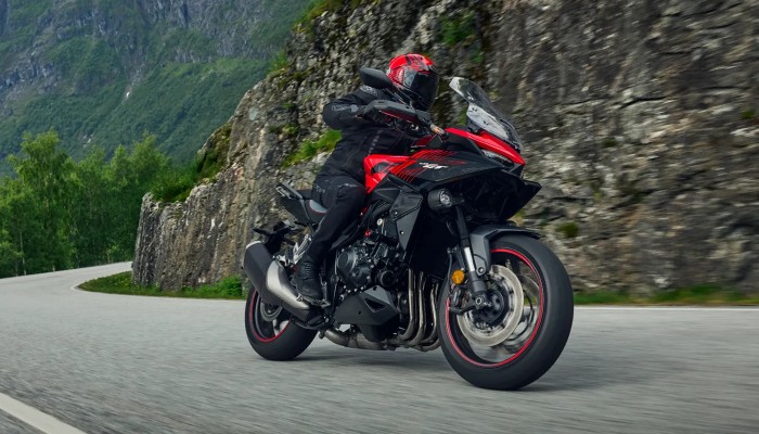 2026-cb1000gt-product-page-zig-zag-01-1400-x-800